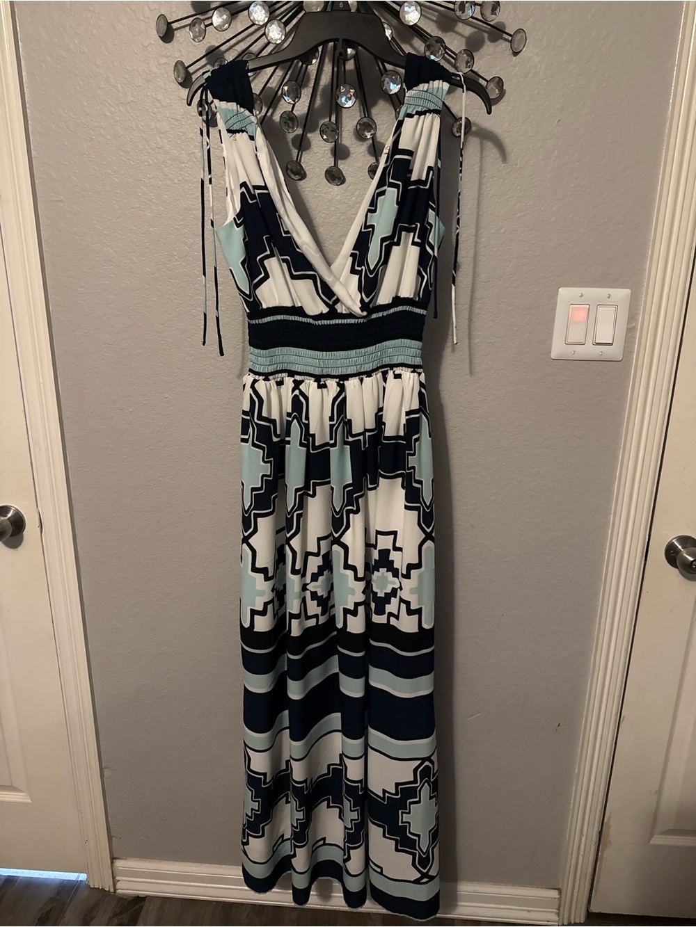 Sleeveless Geo-Print Maxi Dress in Navy and Light Blue